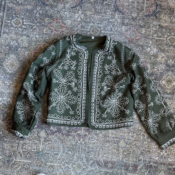 Green printed jacket - Picture 1 of 3